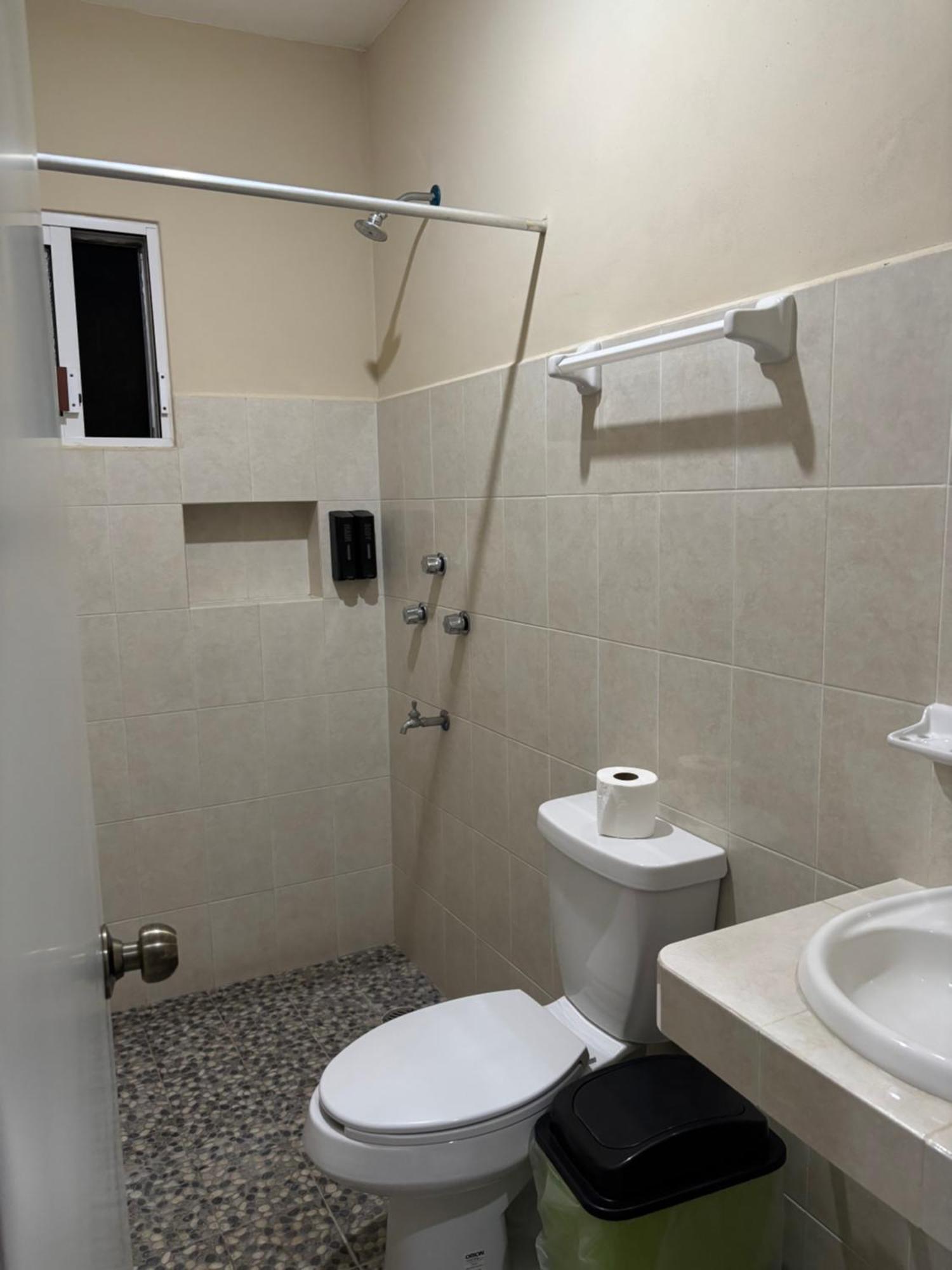 Hotel Casa Del Cenote Valladolid  Esterno foto