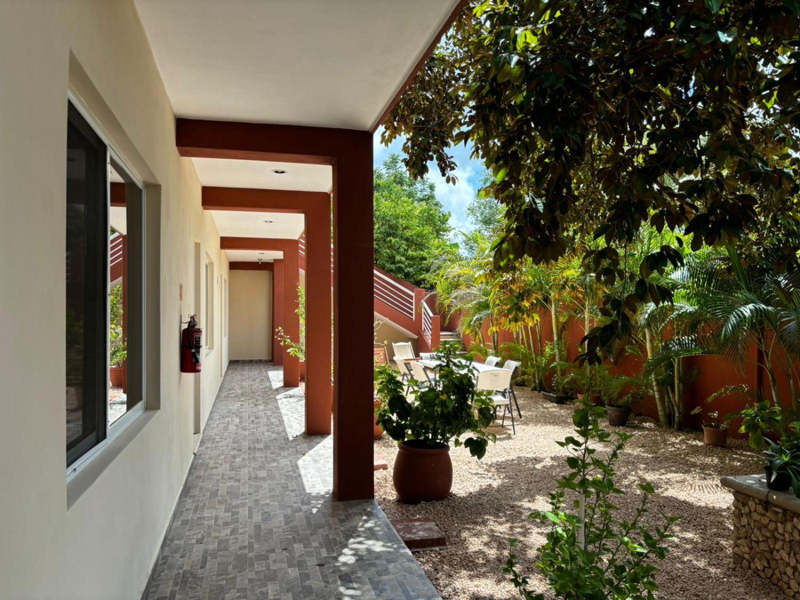 Hotel Casa Del Cenote Valladolid  Esterno foto